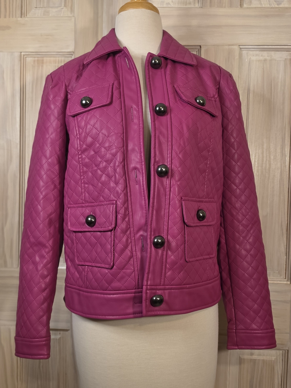 G by Giuliana Quilted Fuchsia Faux Leather Button-Front Jacket In Size XS